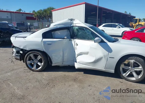 2016 Dodge Charger R/T z USA, uszkodzony, nr VIN 2C3CDXCT0GH357138